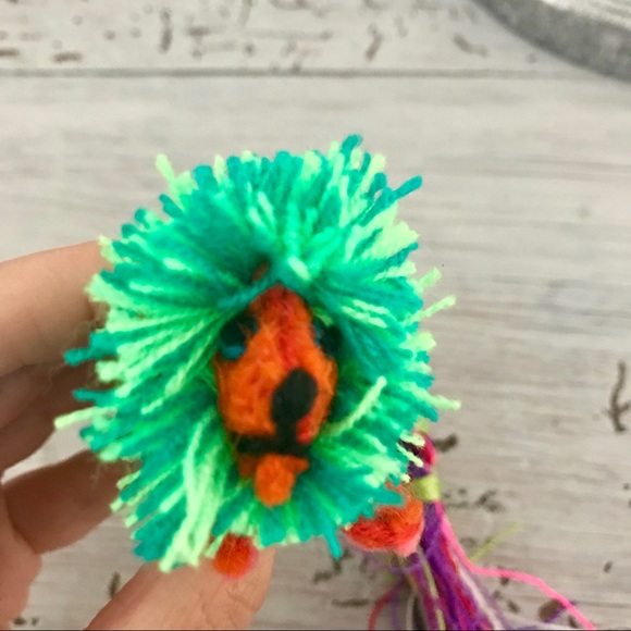 Colorful Handmade Lion Keychain - Picture 4 of 8